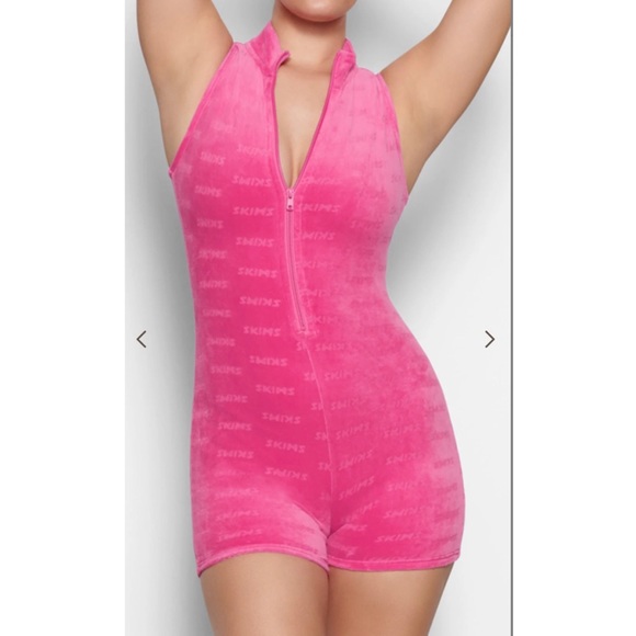 SKIMS hot pink LOGO VELOUR SHORT ONESIE - Picture 1 of 4